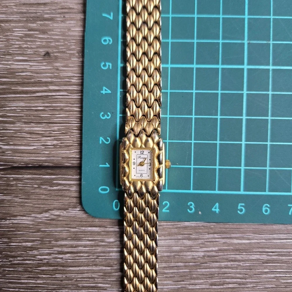 Vintage Ronica Ladies Quartz Watch Gold Tone Textured Bracelet Japan Movt S 6